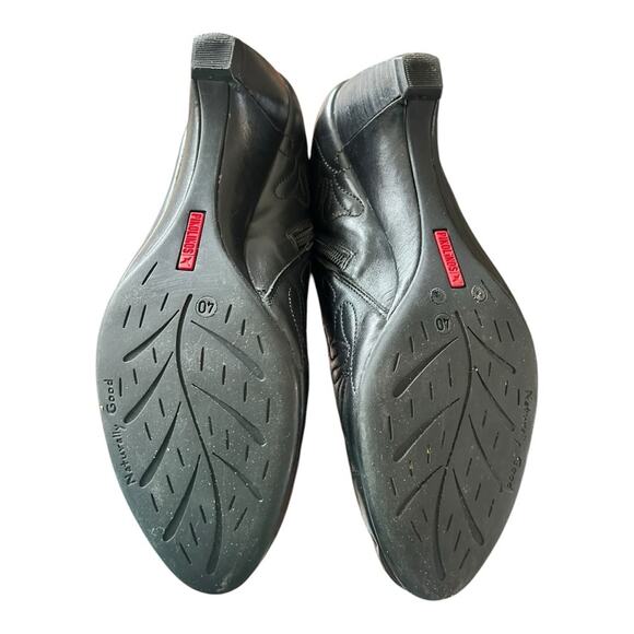 PIKOLINOS Black Ankle Boots with Floral Stitching - Picture 6 of 7